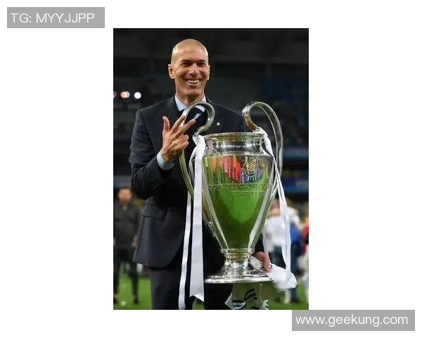 齐达内足球明星高清头像分享展现传奇风采与魅力